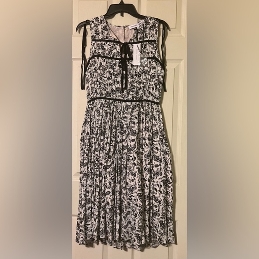 Rebecca Minkoff Thea Pleated Midi Dress Black and White Print Size Small NWT